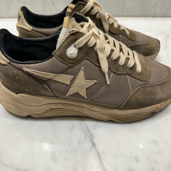 Golden Goose Green Sneaker - Picture 2 of 5